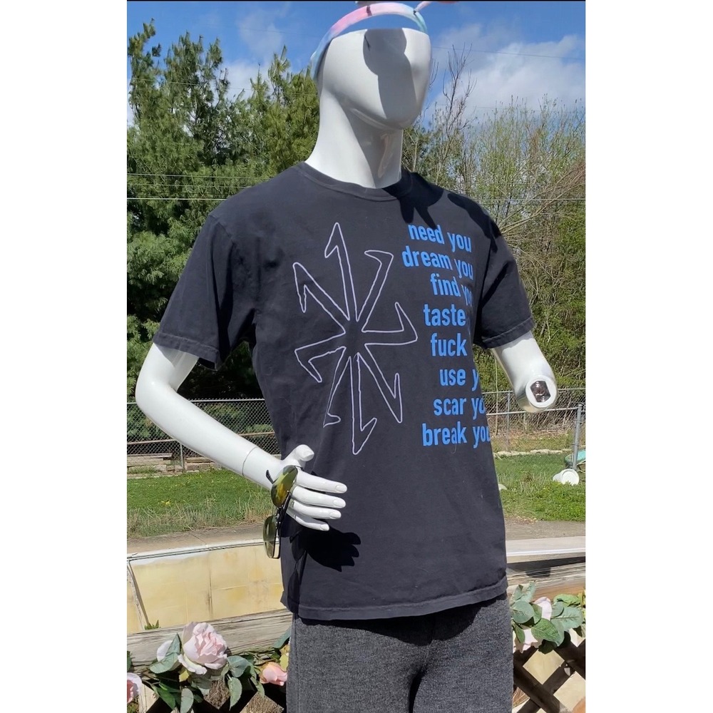 Nine Inch Nails Definitive Edition T-Shirt Mens Size L Closer Eraser Lyrics
Band